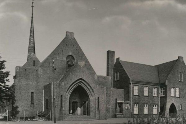 Bron: Rijckheyt.nl | Beersdalweg, St Antonius van Padua kerk in Zeswegen Bron: Rijckheyt.nl | Beersdalweg, St Antonius van Padua kerk in Zeswegen