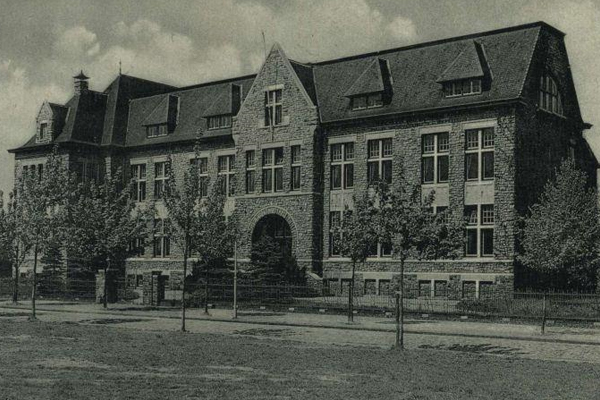 Bron: Rijckheyt.nl | Bekkerveld, Mijnschool, De Hees Bron: Rijckheyt.nl | Bekkerveld, Mijnschool, De Hees